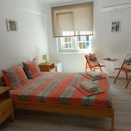 Wendy House - - 3brdr - Private Courtyard - 5 Min To Vitosha Blvd *