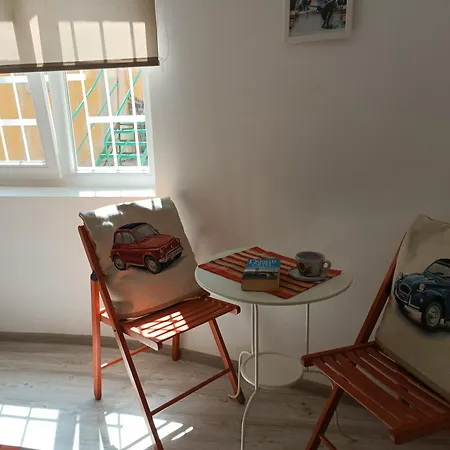 Semesterbostad Wendy House - - 3brdr - Private Courtyard - 5 Min To Vitosha Blvd