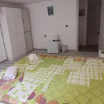 Wendy House - - 3brdr - Private Courtyard - 5 Min To Vitosha Blvd