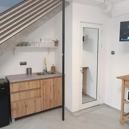 Wendy House - - 3brdr - Private Courtyard - 5 Min To Vitosha Blvd Holiday home Sofia