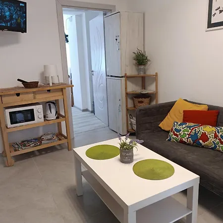 Wendy House - - 3brdr - Private Courtyard - 5 Min To Vitosha Blvd Holiday home