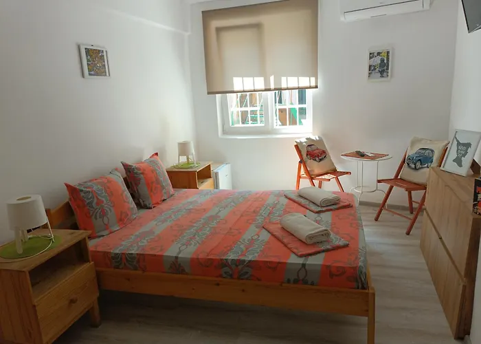 Wendy House - - 3brdr - Private Courtyard - 5 Min To Vitosha Blvd *