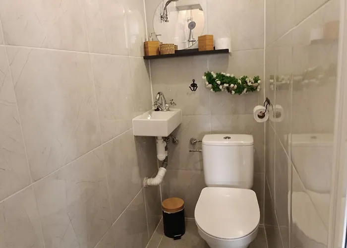 Wendy House - - 3brdr - Private Courtyard - 5 Min To Vitosha Blvd