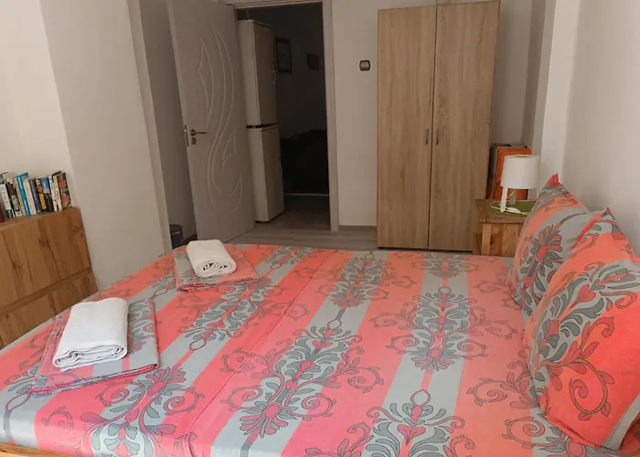 Wendy House - - 3brdr - Private Courtyard - 5 Min To Vitosha Blvd * Sofia