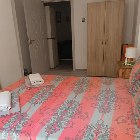 Wendy House - - 3brdr - Private Courtyard - 5 Min To Vitosha Blvd * София